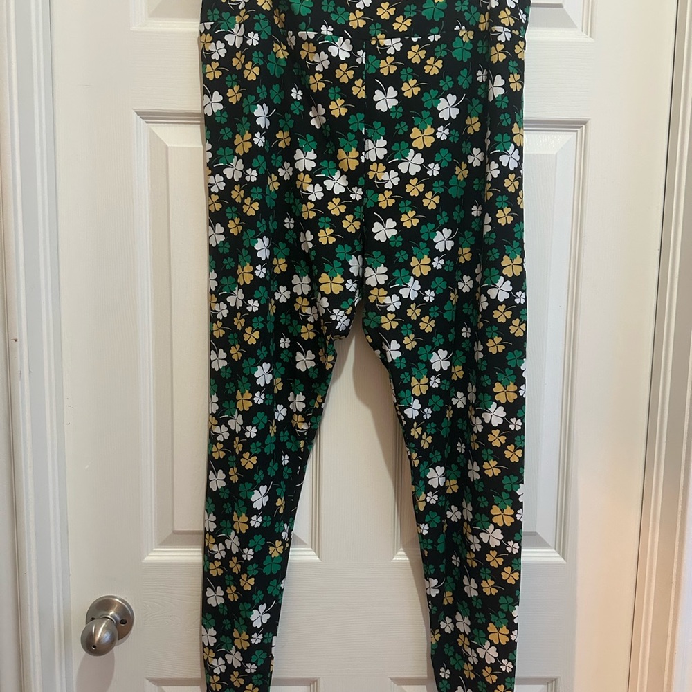 LuLaRoe Women's St Patrick’s Day Leggings